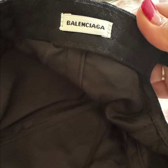 Balenciaga Black Cap - Picture 2 of 3